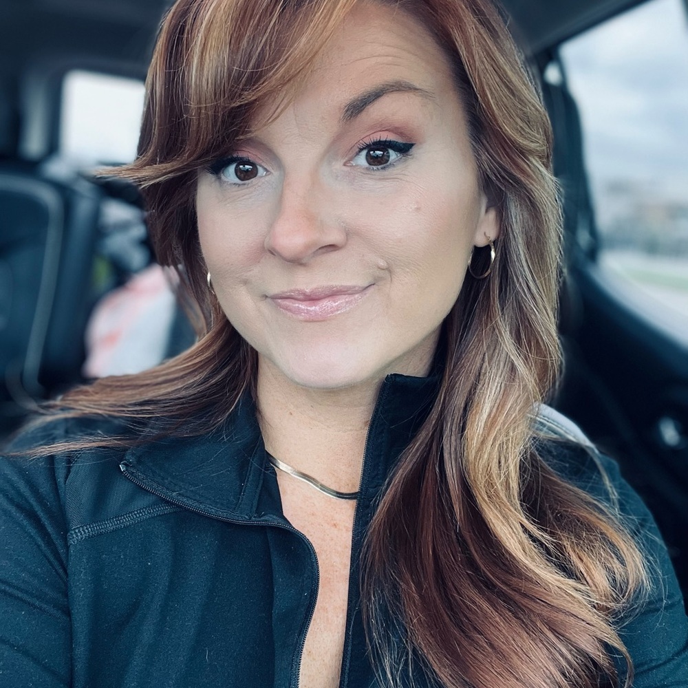 Meet your Posher, Lisa